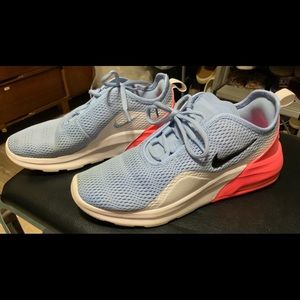 Nike Airmax Motion 2